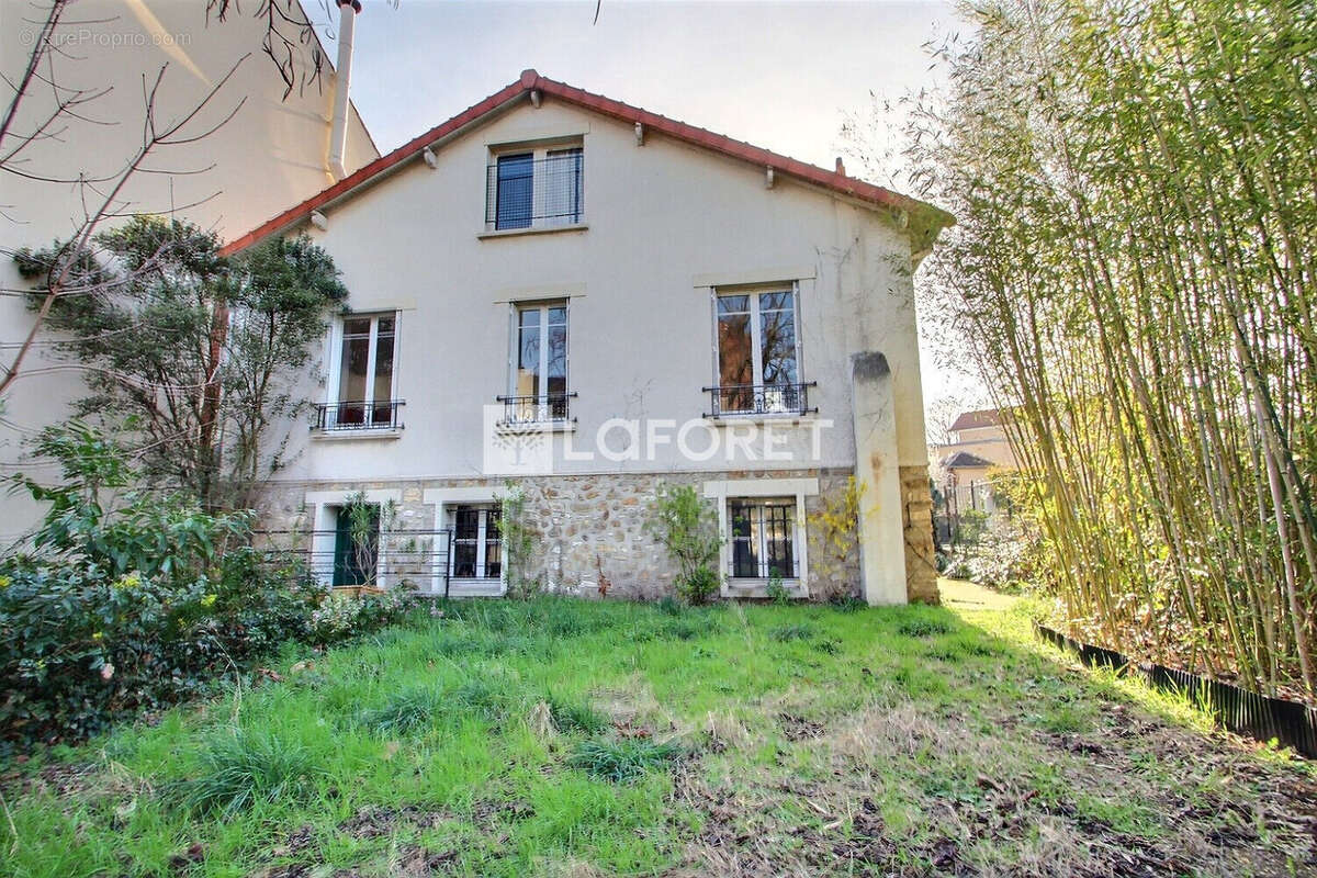 Maison à NANTERRE