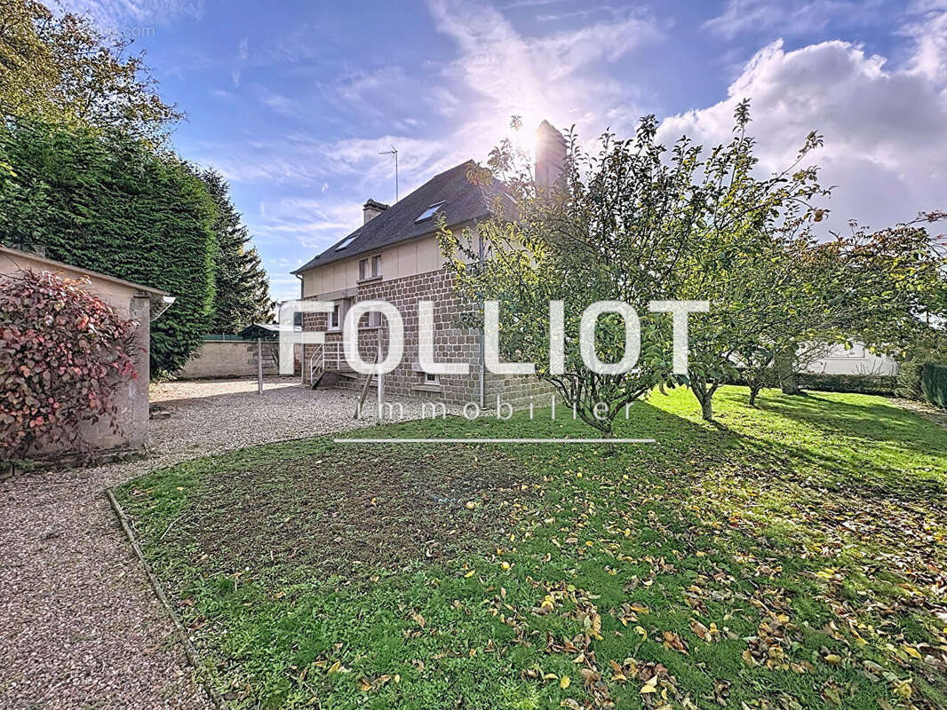 Maison à TORIGNI-SUR-VIRE