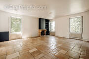 Appartement à GENAY