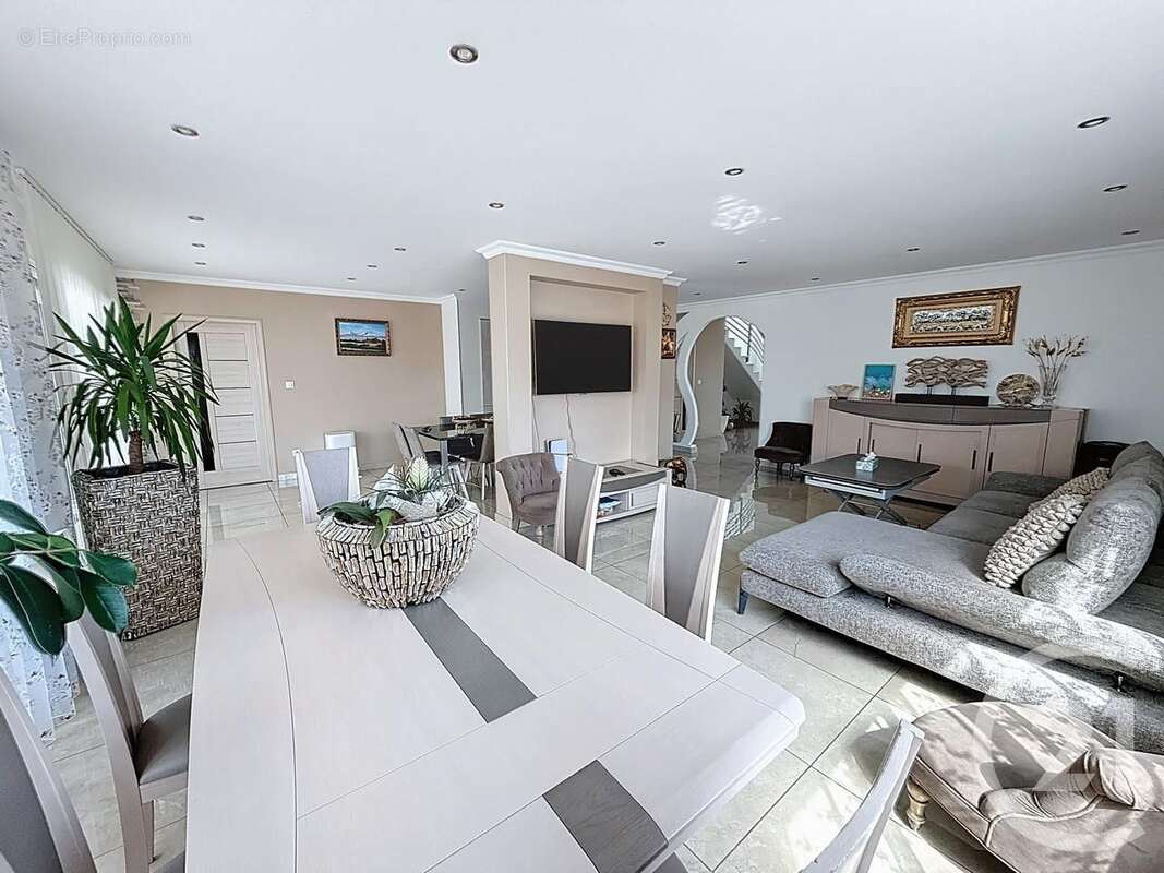 Maison à PERRIGNY-LES-DIJON