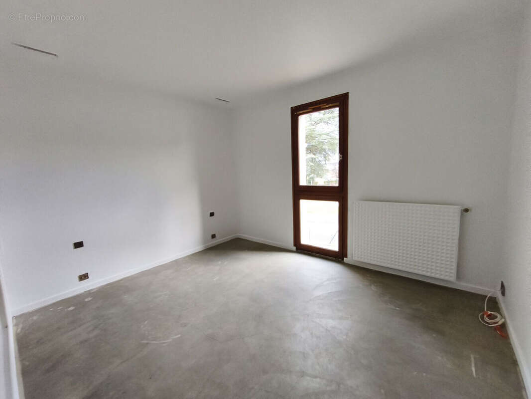 Photo 7 - Maison à LE CHAMBON-FEUGEROLLES