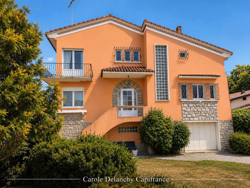 Maison d'architecte, 170 m² + 90 m² sur terrain de 1500 m² à AIRE SUR L'ADOUR (40) - photo 16