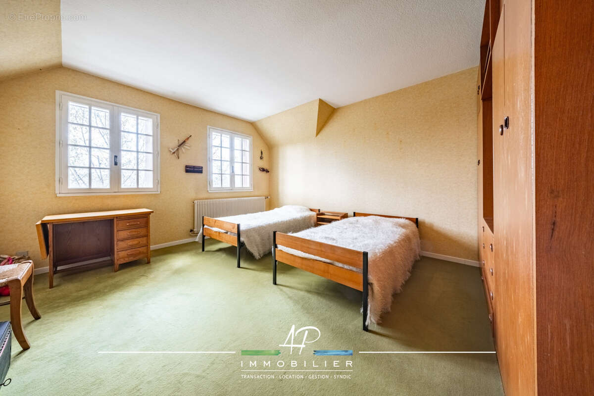 Maison traditionnelle 5 chambres - 21490 BRETIGNY - photo 8