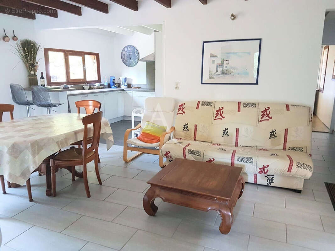 Maison à VIRE-SUR-LOT