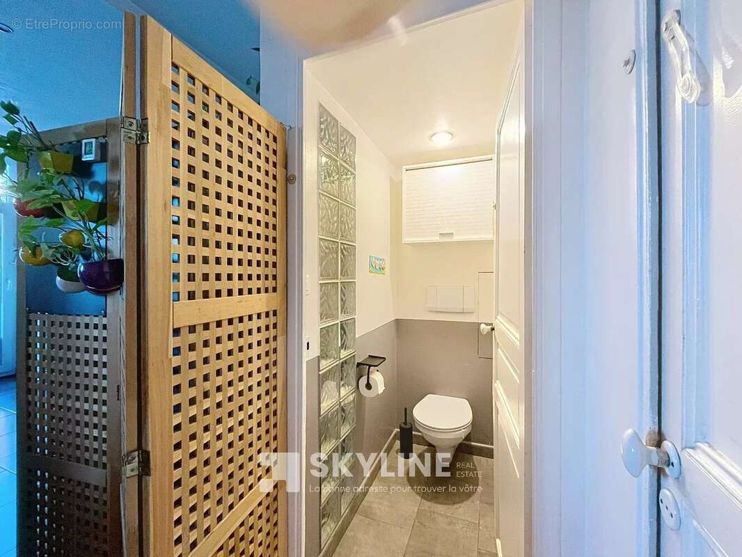 Appartement à MARSEILLE-4E