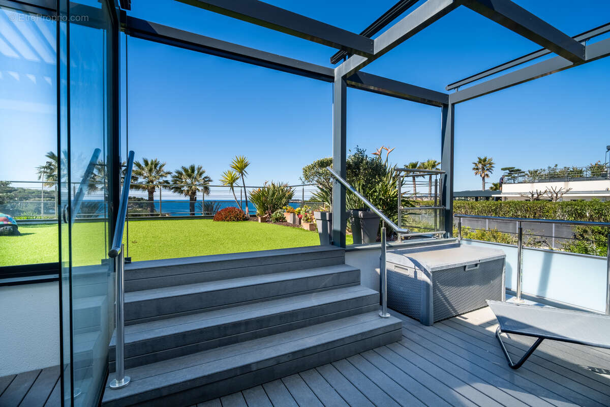 Appartement à SANARY-SUR-MER