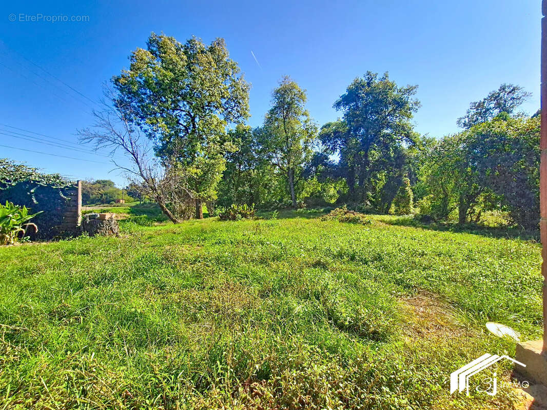 Maison à LE CASTERA