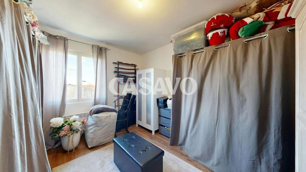 Vente Maison 10 pièces de 231m² - 84300 Taillades - photo 22