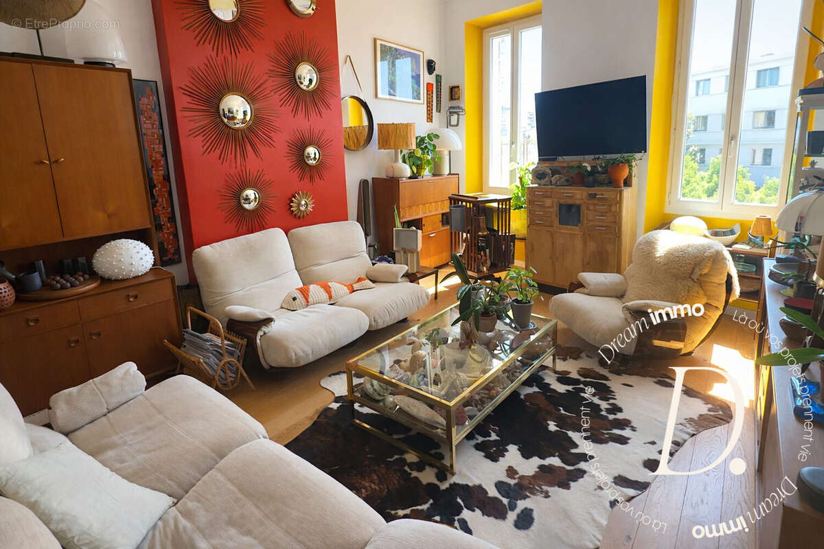 Appartement à MARSEILLE-6E