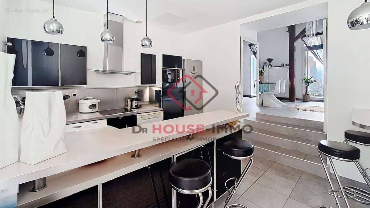 Maison à SAINT-DIDIER-AU-MONT-D'OR