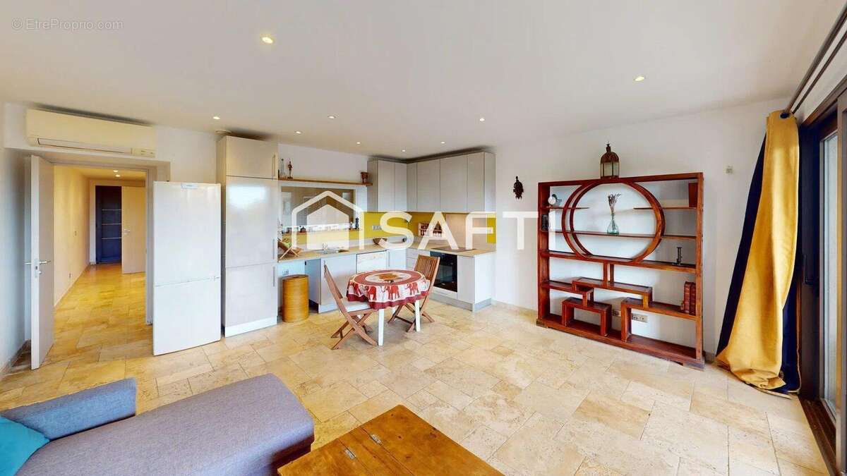 Photo 8 - Appartement à ROQUEBRUNE-SUR-ARGENS