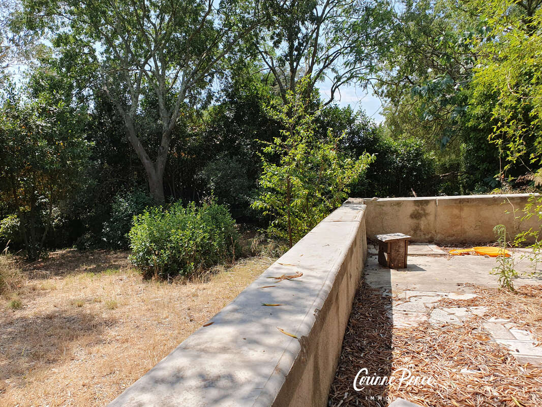 Nîmes mazet agrandi au cœur d'un écrin de garrigue - photo 17