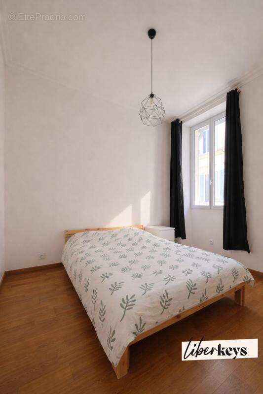 Appartement à MARSEILLE-6E