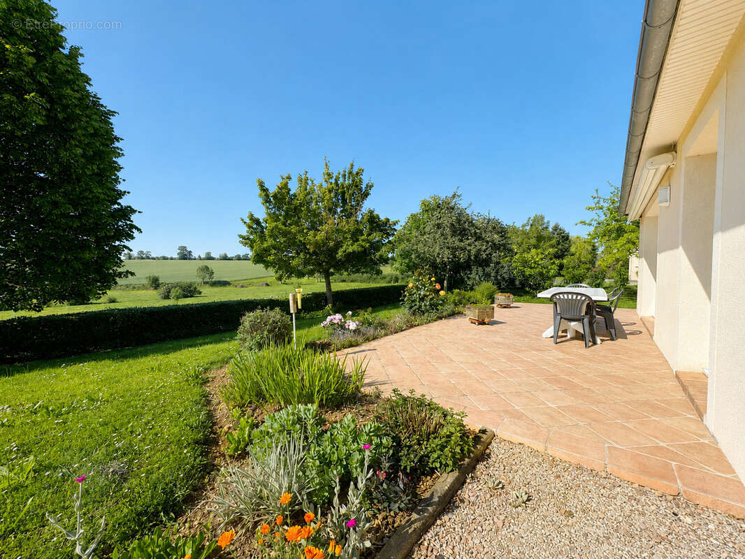 Maison à EVRECY