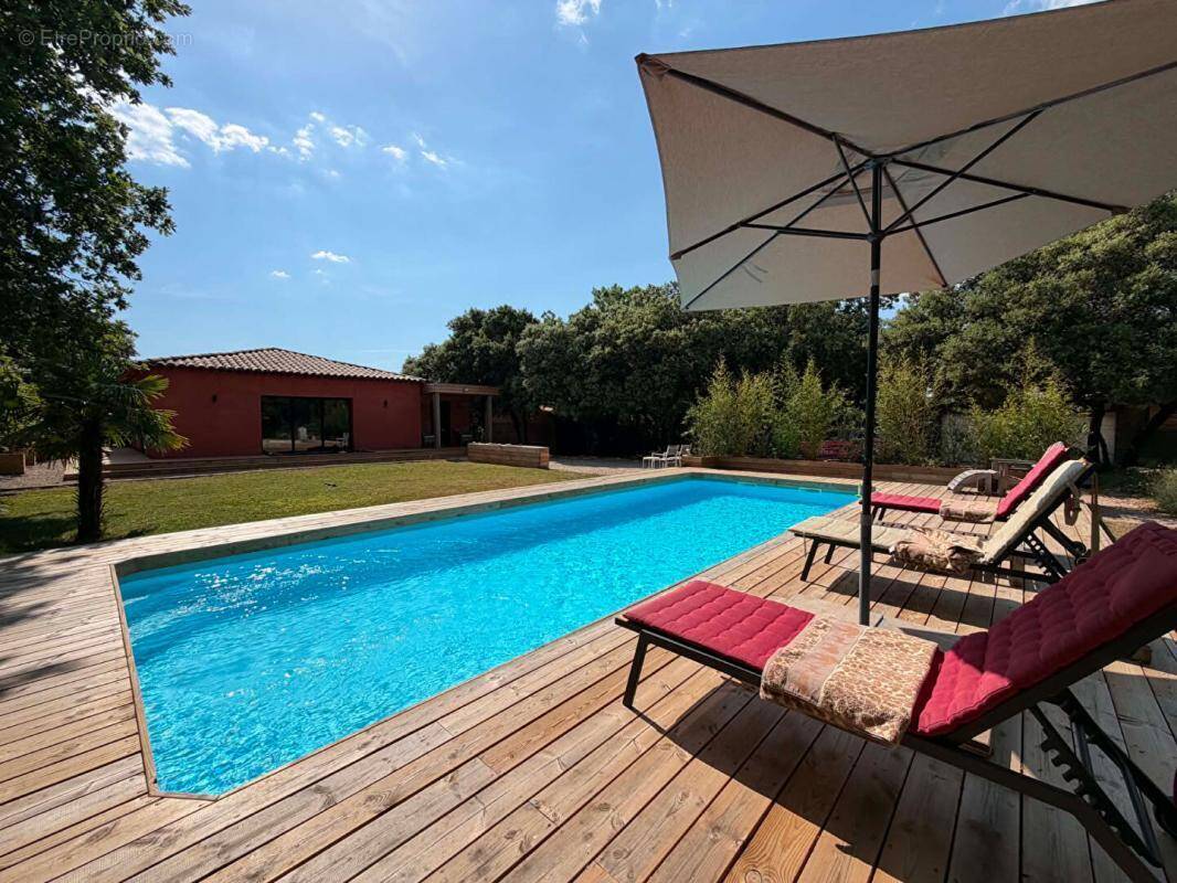 Maison à SAINT-MAXIMIN-LA-SAINTE-BAUME