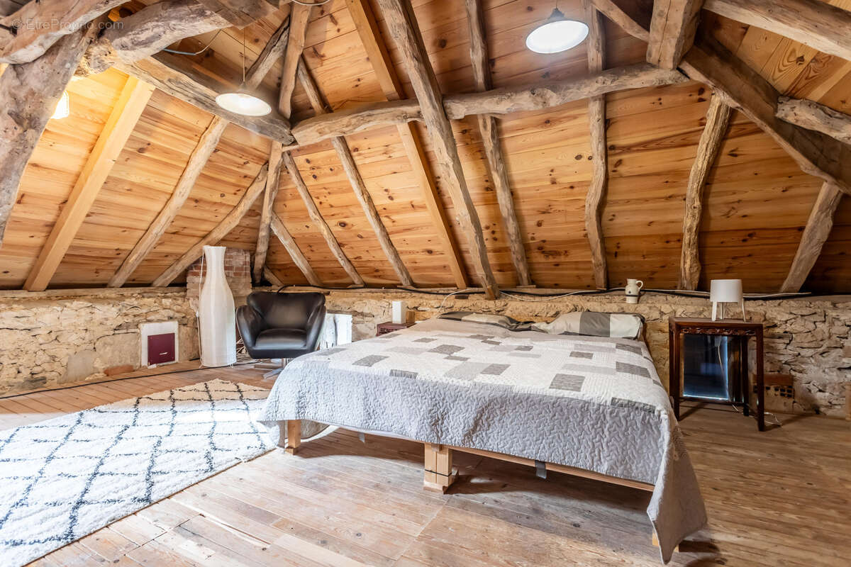 Maison à ROQUECOR