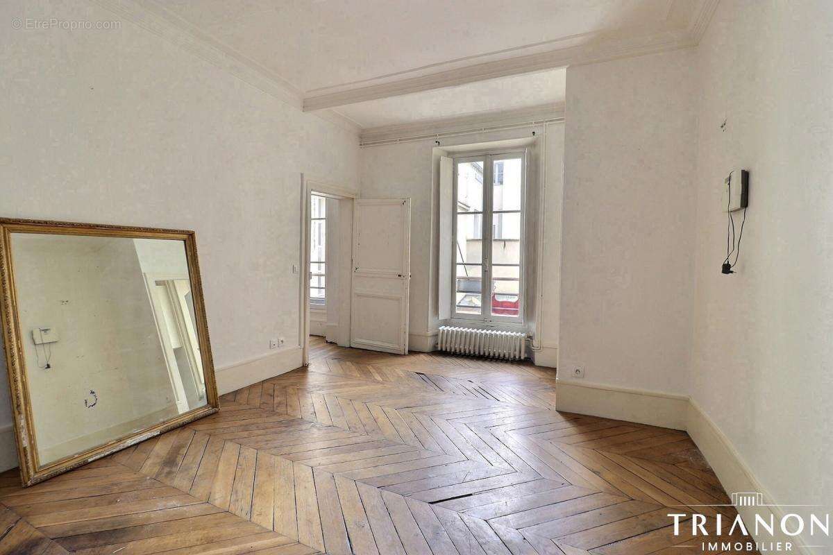 Appartement à VERSAILLES
