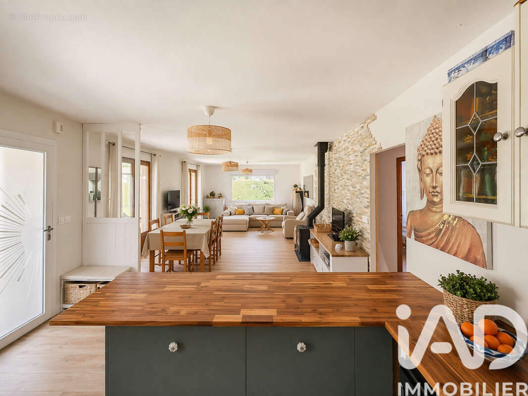 Photo 3 - Maison à MONTBARTIER