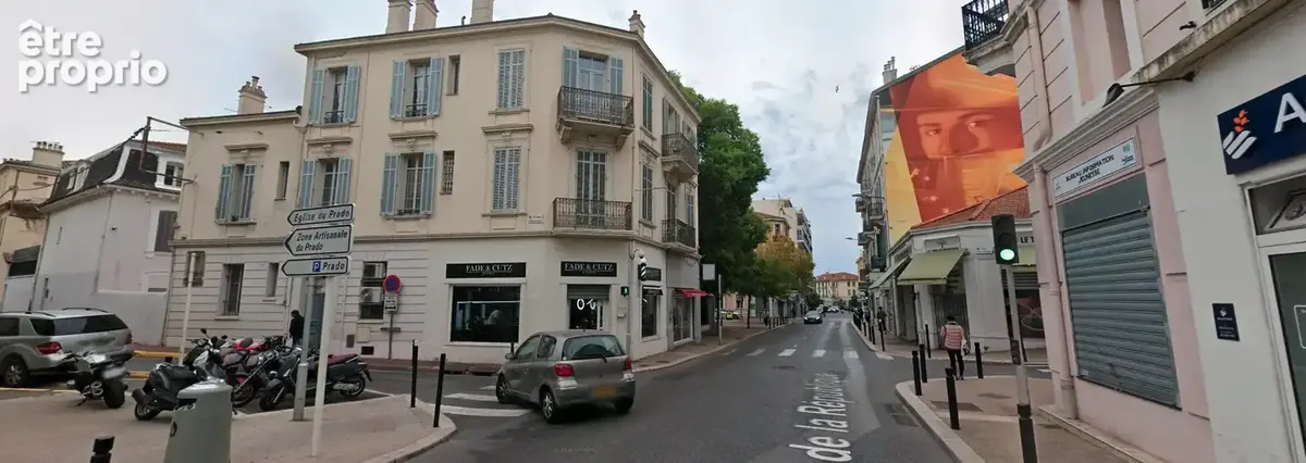 Photo Parking à Cannes au prix de 250 000€