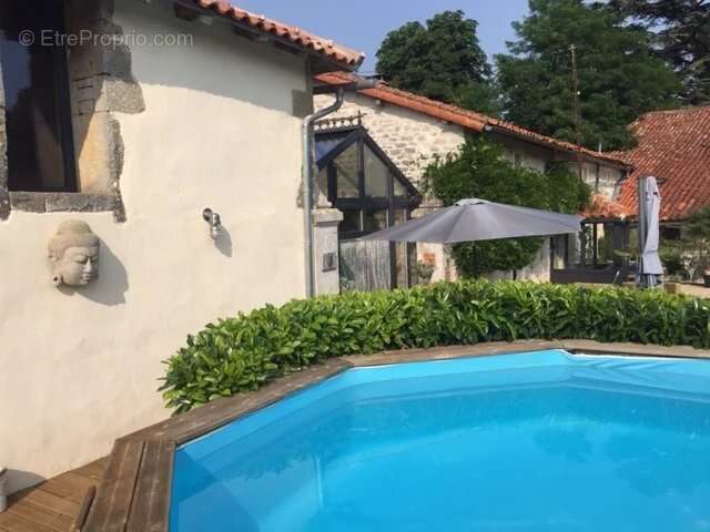 Maison à NANTEUIL-EN-VALLEE