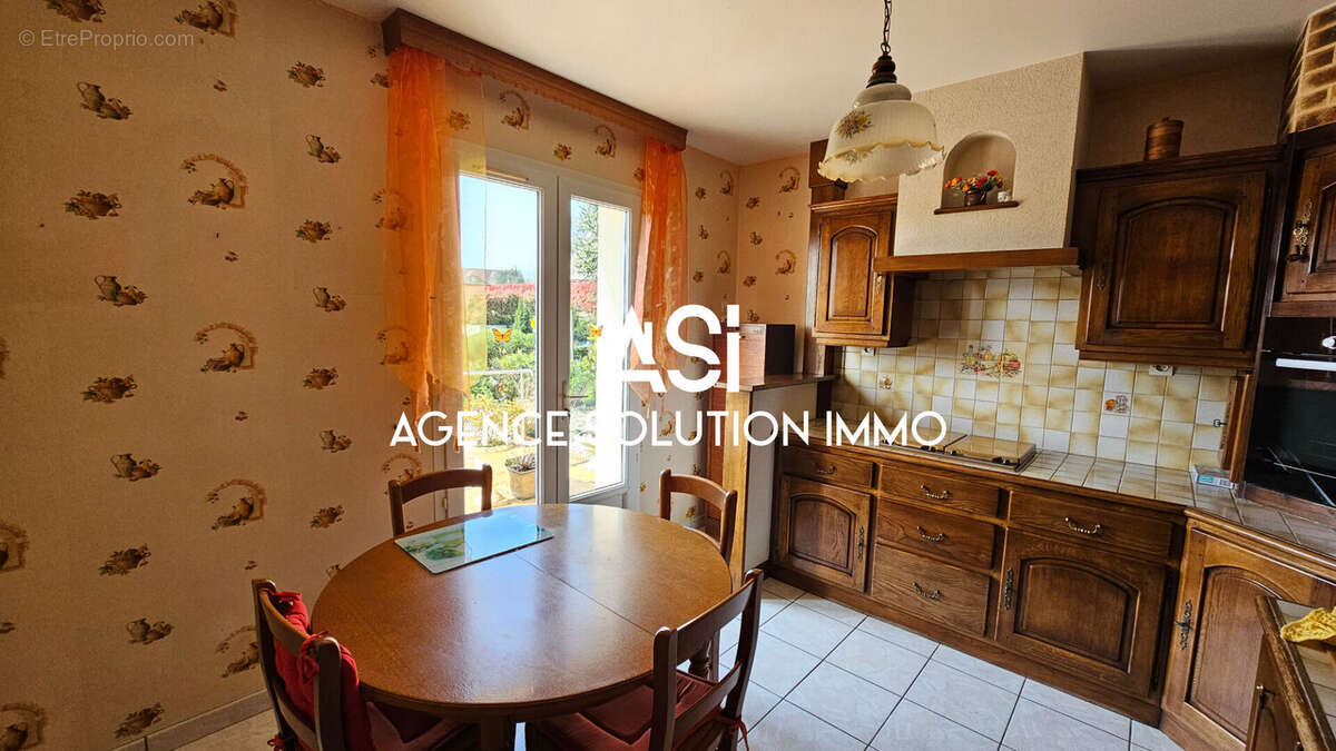 Maison à SAINT-DENIS-D'ORQUES
