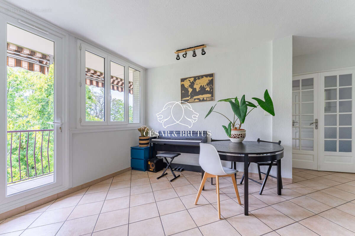 Appartement à LYON-9E