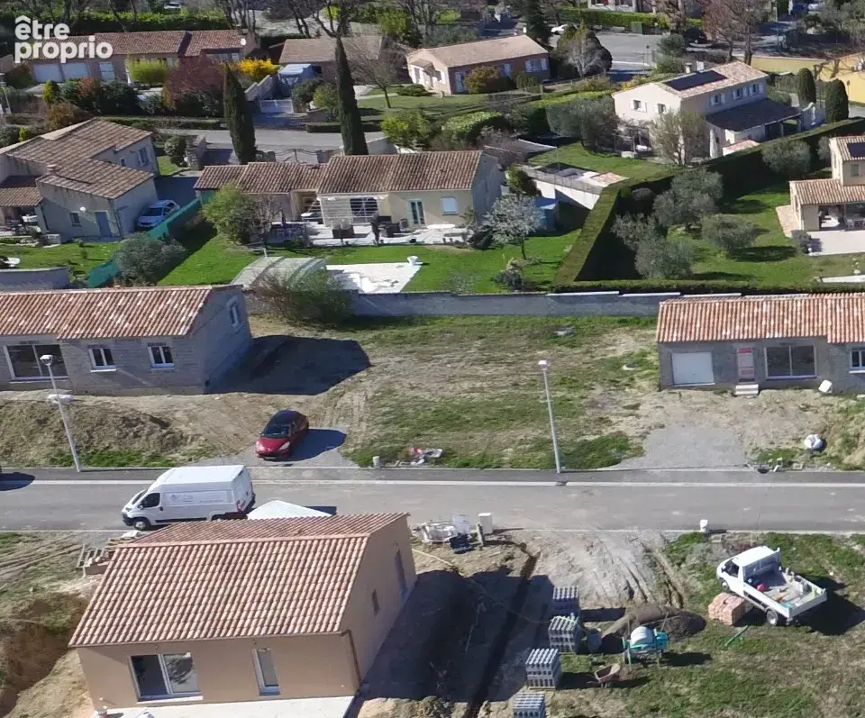 Terrain à AUBIGNOSC