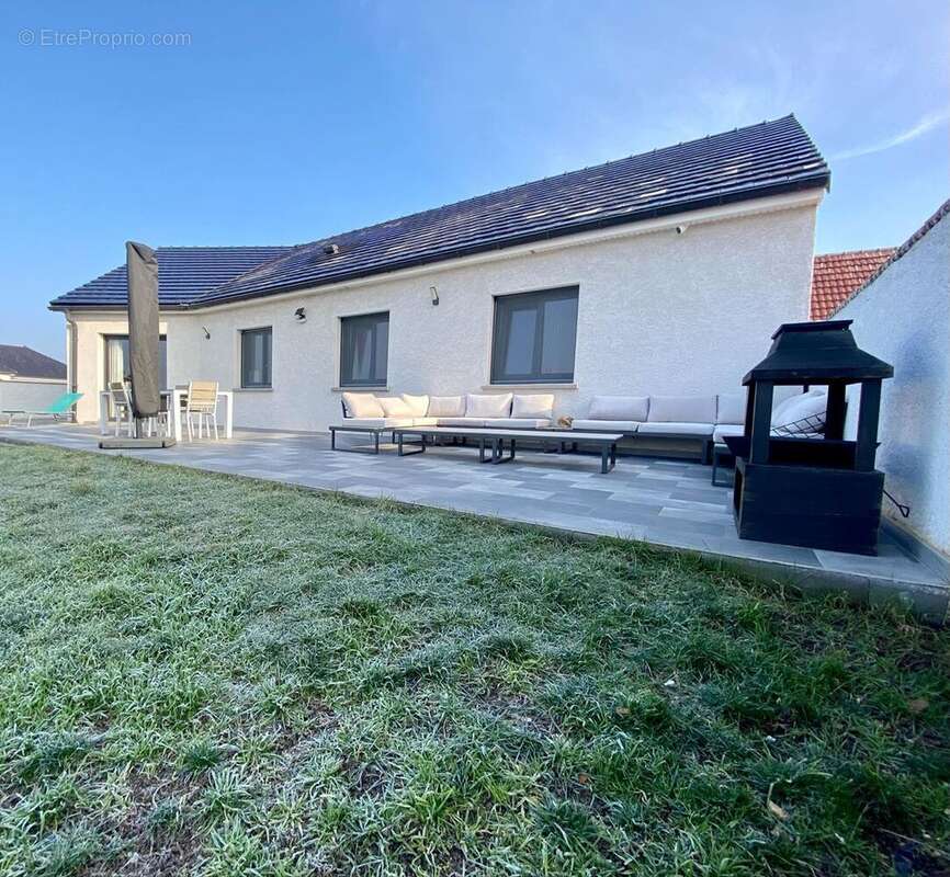 Maison à SAINT-MARCEL