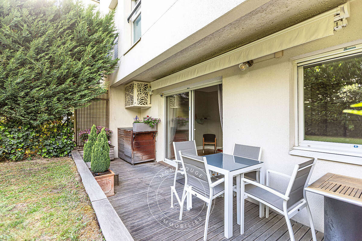 Appartement à MONTROUGE