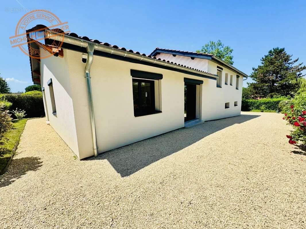 Maison à CHAMPAGNE-AU-MONT-D'OR