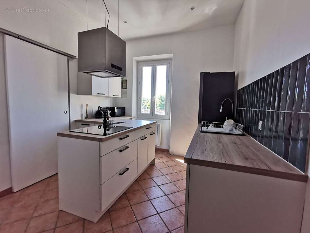 Immeuble intra Avignon sur 3 niveaux - photo 3