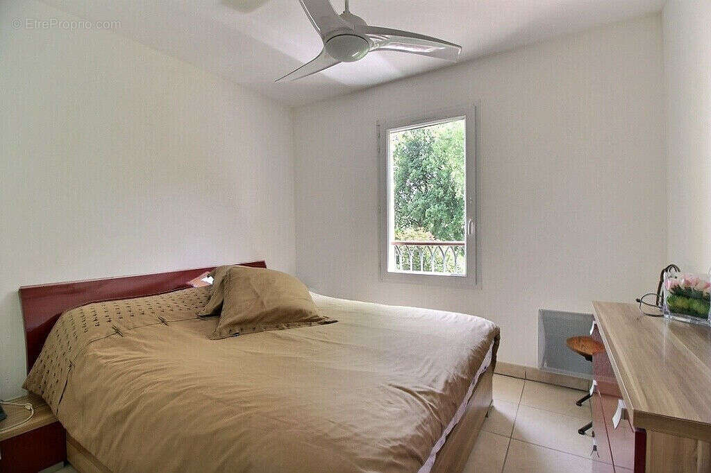 Maison à ROQUEBRUNE-SUR-ARGENS