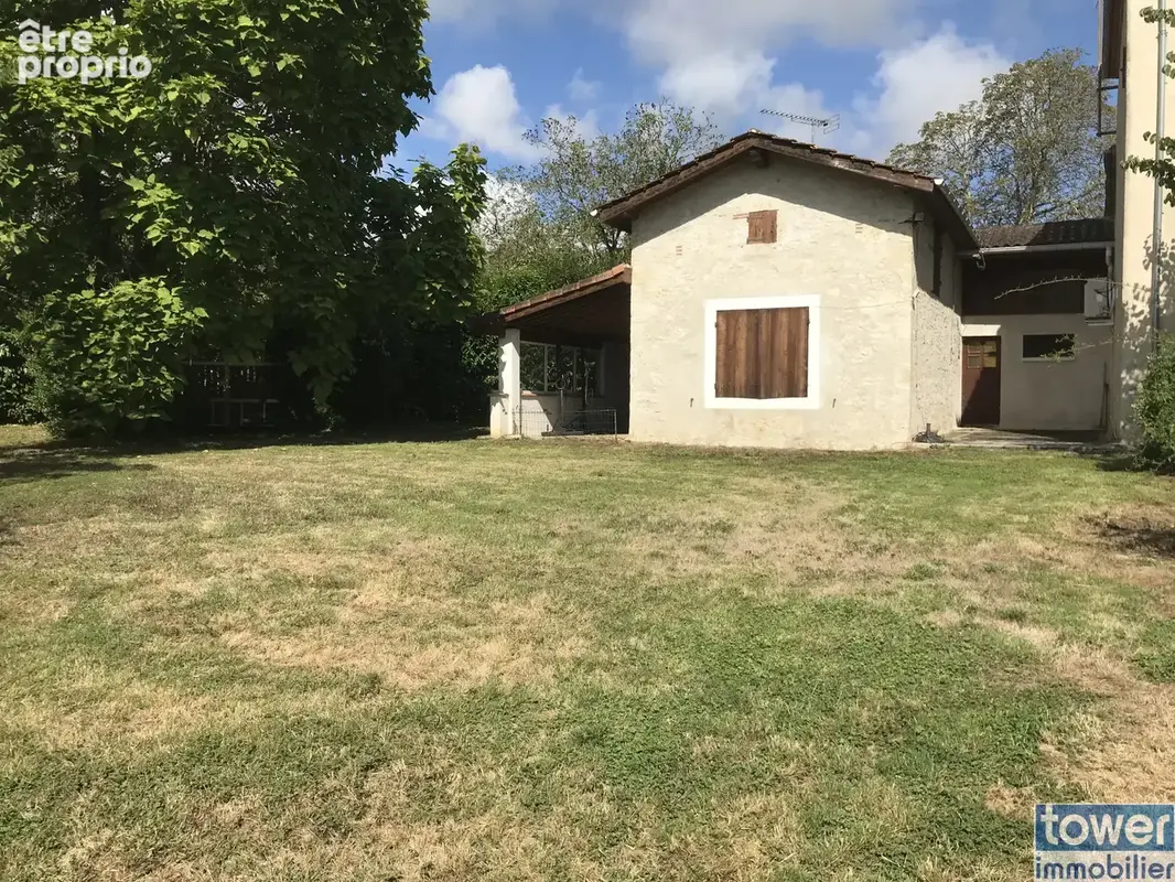 Superbe corps de ferme sur 1 hectare avec gite indépendant à rénover, séchoir à tabac et nombreuses dépendance - photo 4