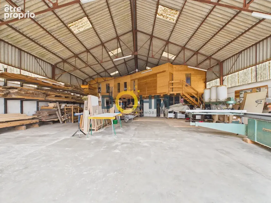 Dépôt à vendre à Allègre   Emplacement idéal - photo 4