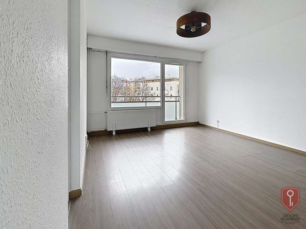 Appartement à SAINT-JULIEN-EN-GENEVOIS