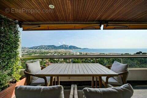 Appartement à MARSEILLE