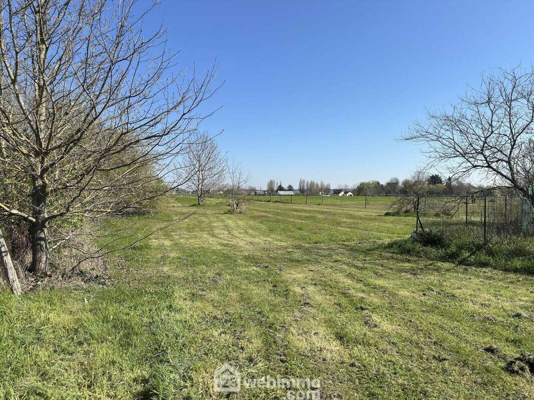 Terrain 6500 m² à Maze  - photo 3