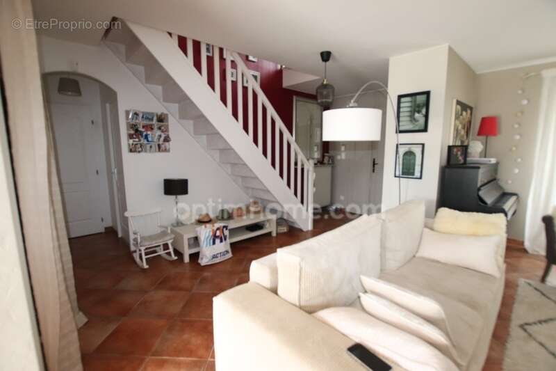 Maison à ORMES