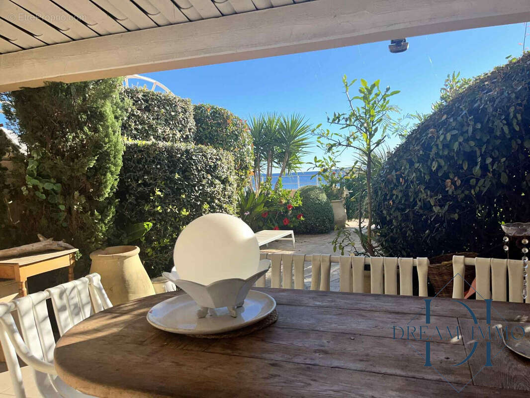 Appartement à HYERES