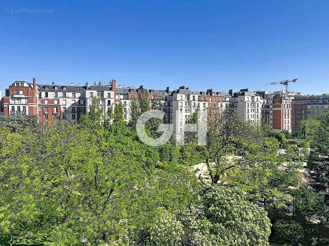Appartement à PARIS-20E