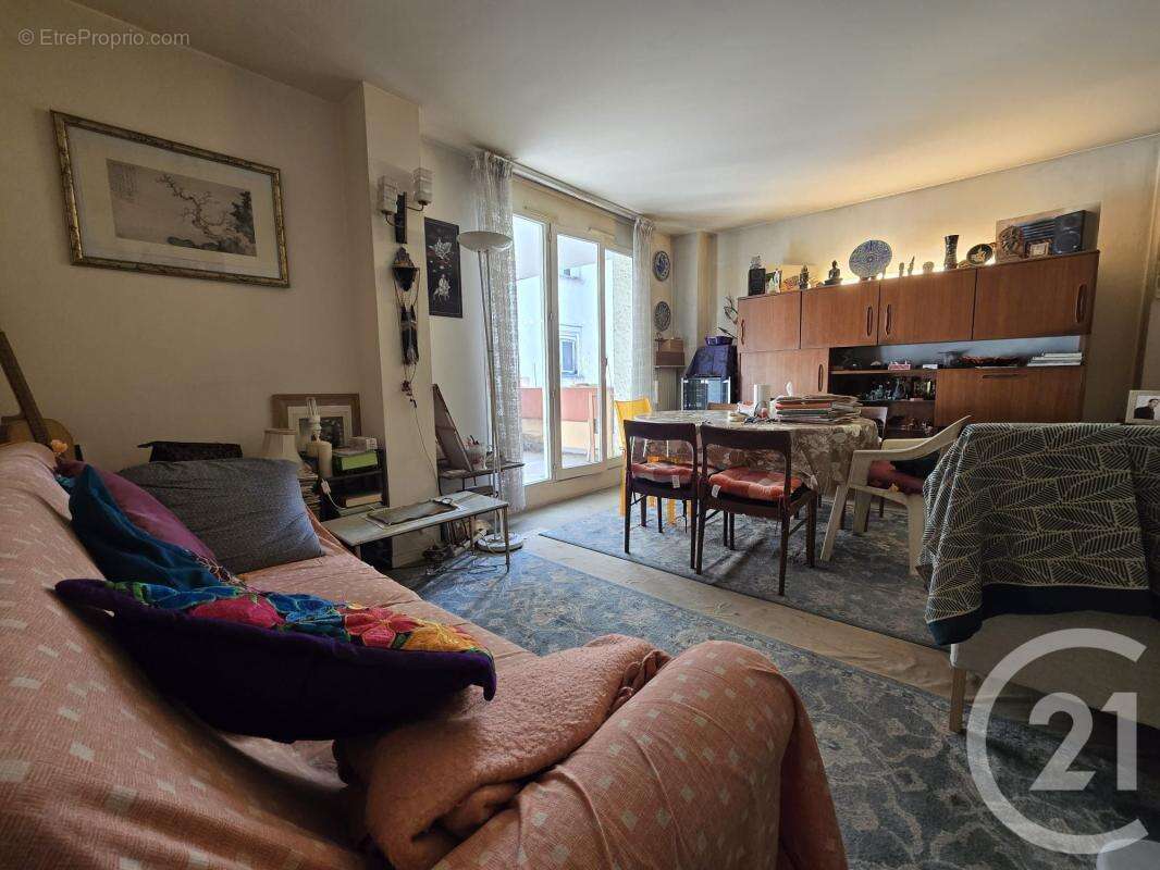 Appartement à FONTENAY-SOUS-BOIS