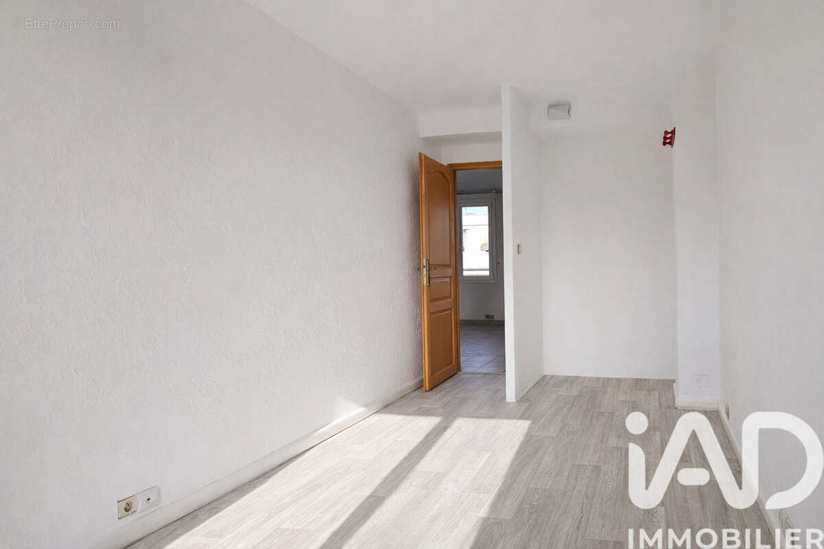 Photo 7 - Appartement à ISSY-LES-MOULINEAUX