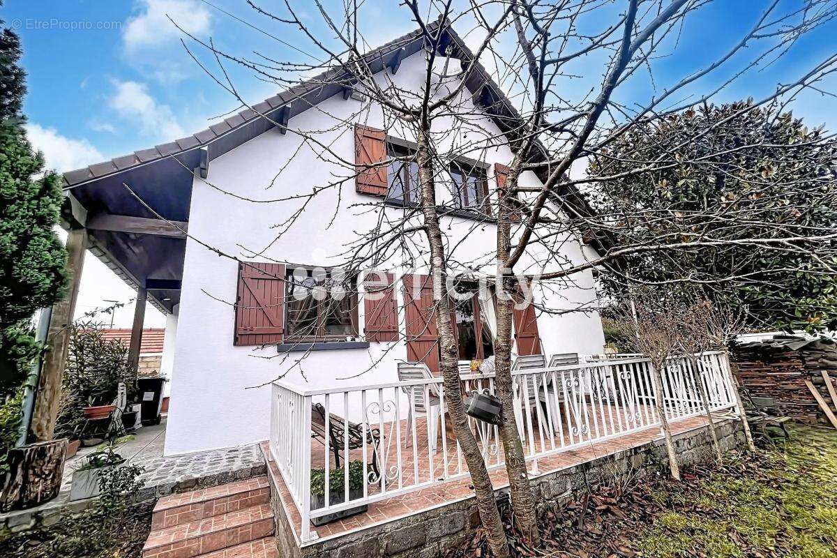 Maison à AULNAY-SOUS-BOIS