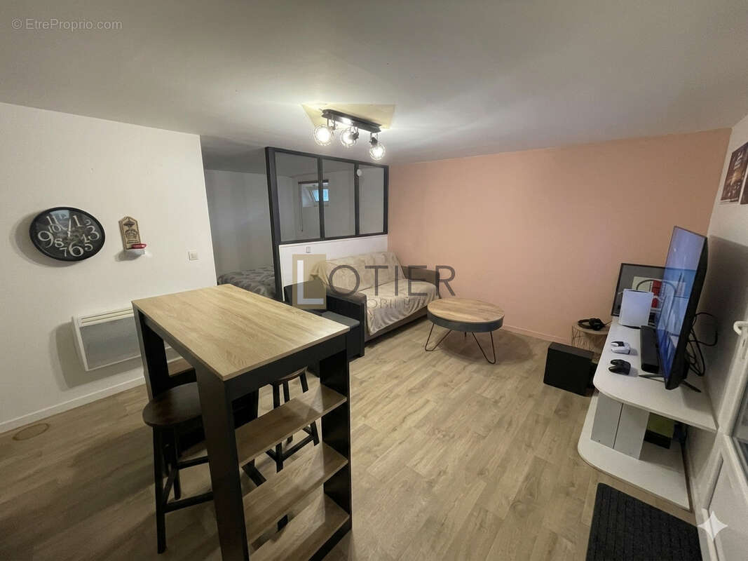 Appartement à CAPENDU