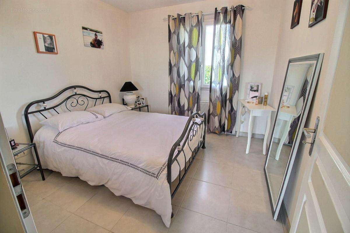 Maison à VILLEFRANCHE-DE-LONCHAT