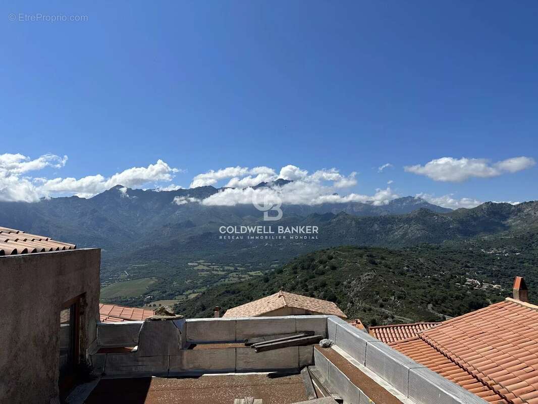 Sant'Antonino - Maison de village à rénover - Terrasses & vue montagne - photo 16