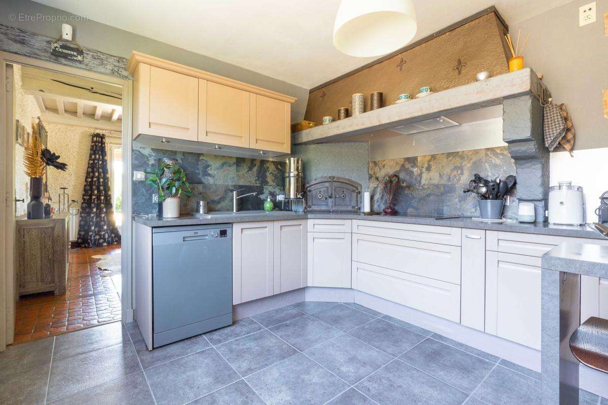 Maison à MIREBEAU-SUR-BEZE