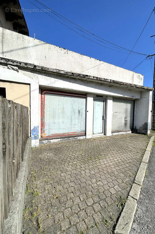 Autre à ECHIROLLES