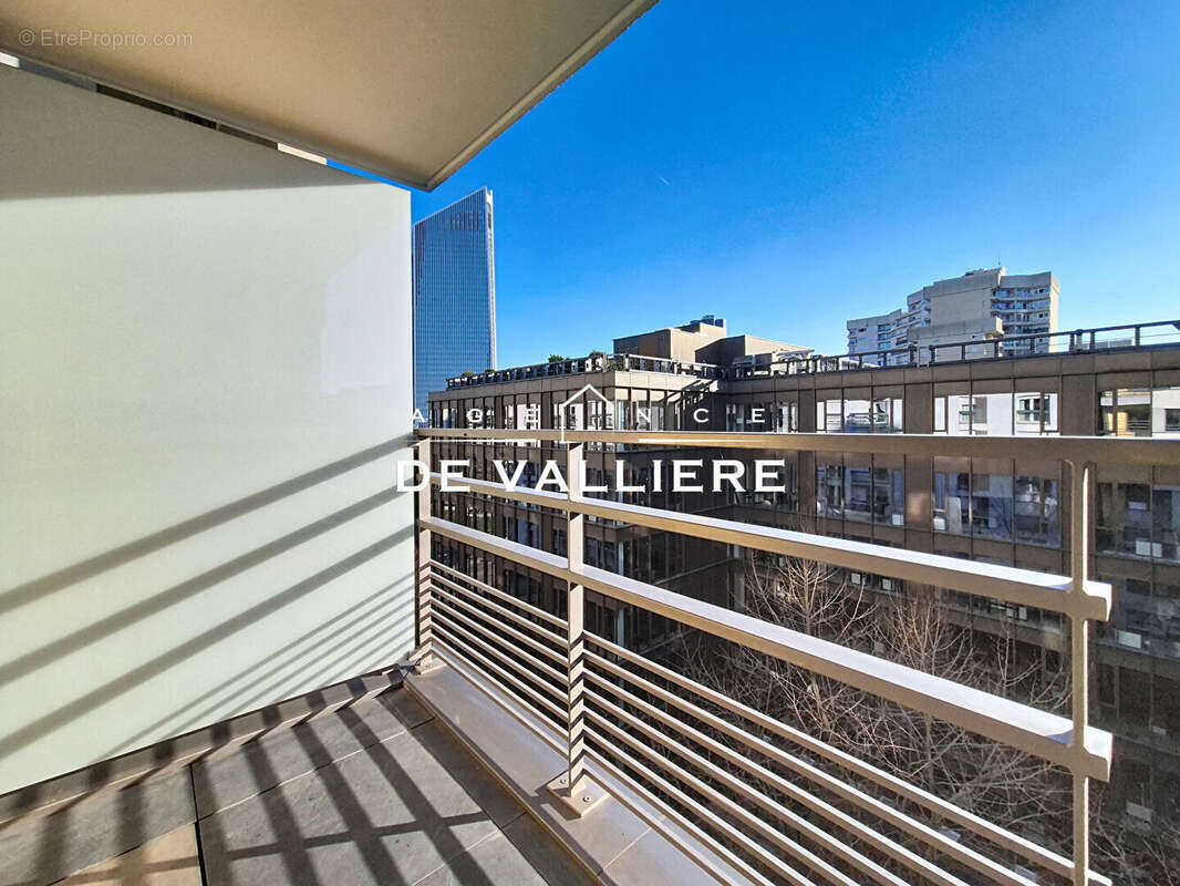Appartement à NANTERRE