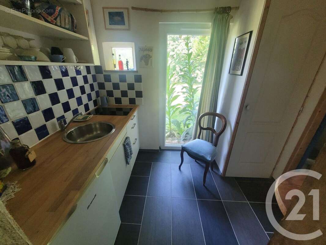 Maison 431 m² à Montpont-En-Bresse  - photo 10